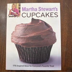 Martha Stewart’s cupcakes cookbook